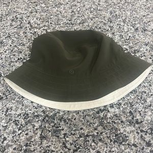 Lululemon Both Ways Reversible ivory / Olive Bucket Hat - Unisex